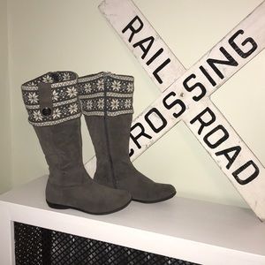 Gray Boot